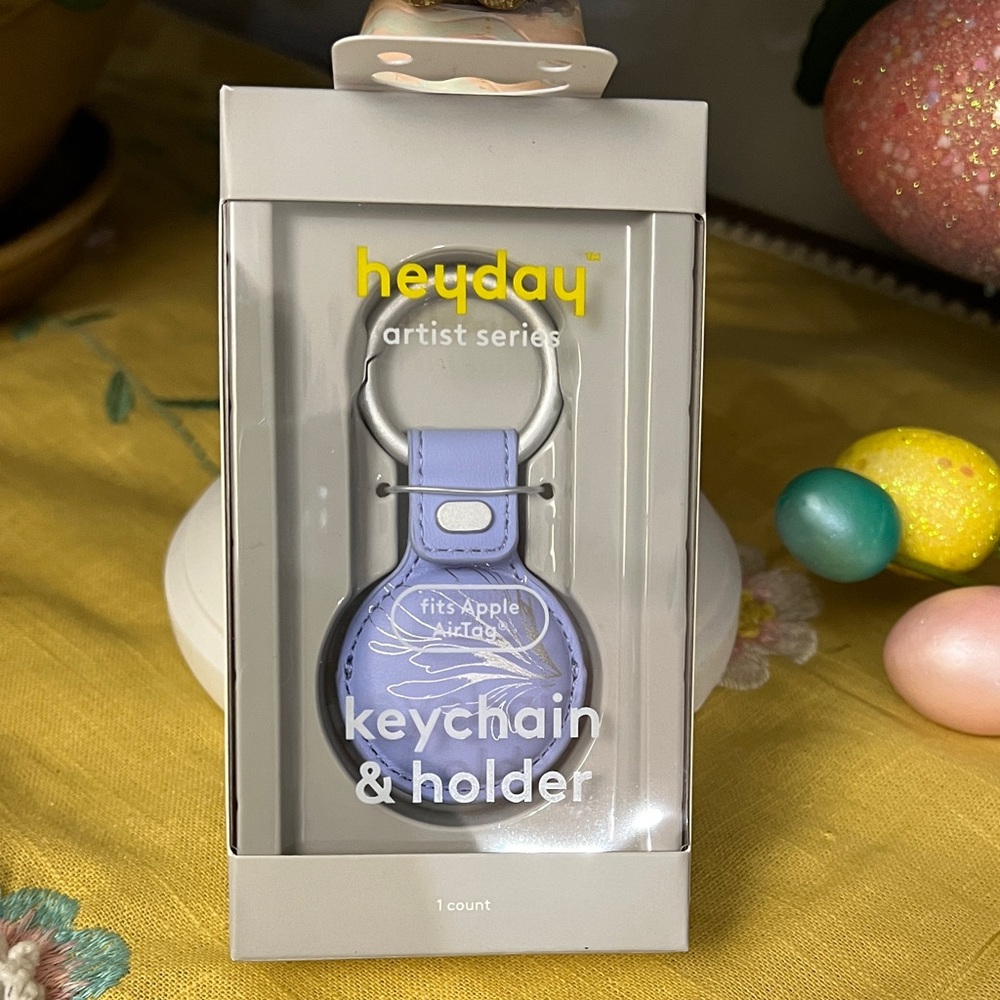 heyday Lavender Keychain & Holder for Apple AirTag - Artist Series (Lavender)